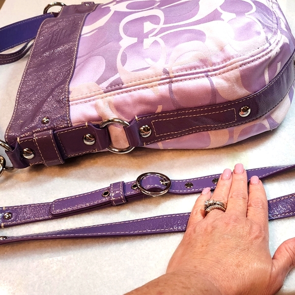 COACH VINTAGE CC MONOGRAM LOGO HOBO Bag.      Rare Coach - Picture 7 of 10